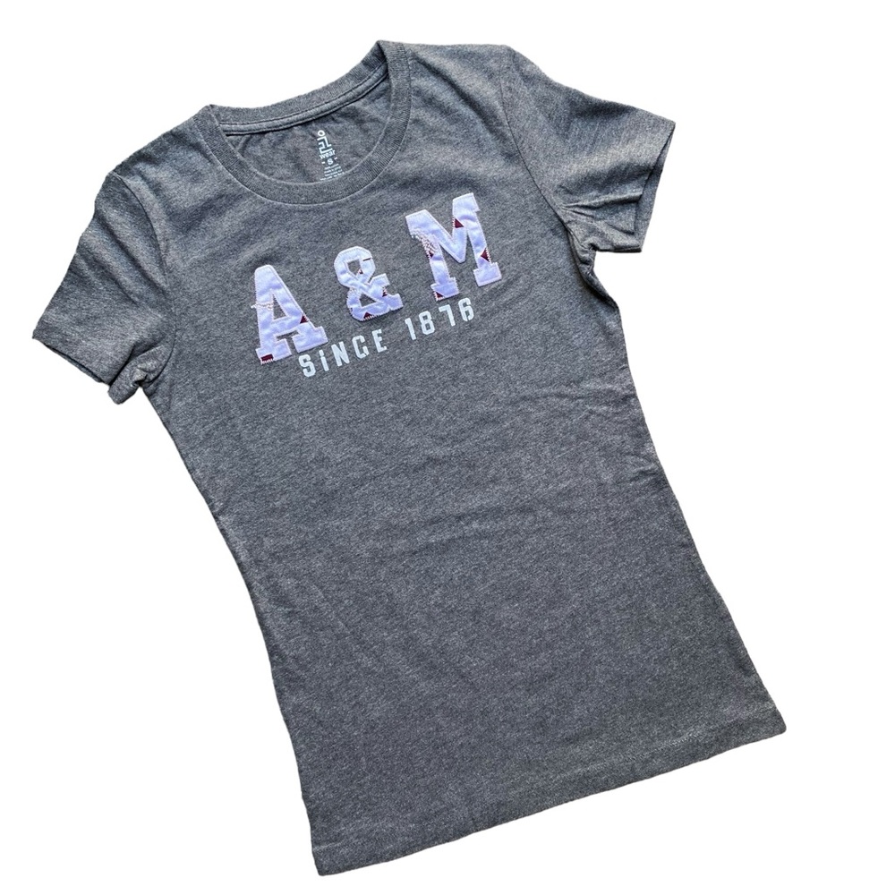 NWOT - i Wear A & M Women’s T-Shirt